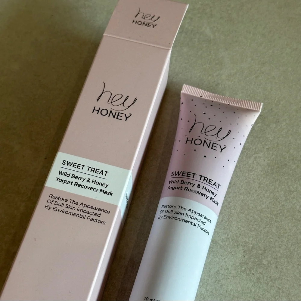 Hey Honey Sweet Treat Wild Berry & Honey Yogurt Recovery Mask